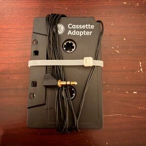 General Electric GE Cassette Adapter Car Stereo Converter for 3.5mm iphone / mp3